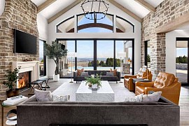 luxury home builder greenville